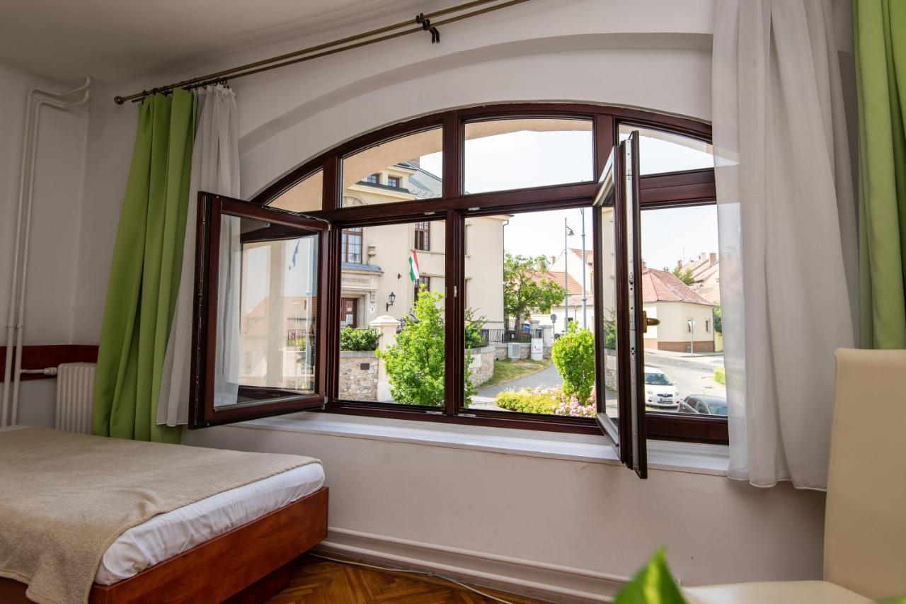 Bed and Breakfast Fényes Vinorium Sopron Exterior foto